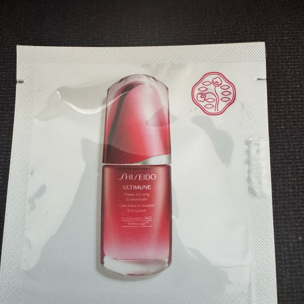 BUNDLE Shiseido Ultimune Power Infusing Concentrate and Kylie cleansing gel - Picture 2 of 4